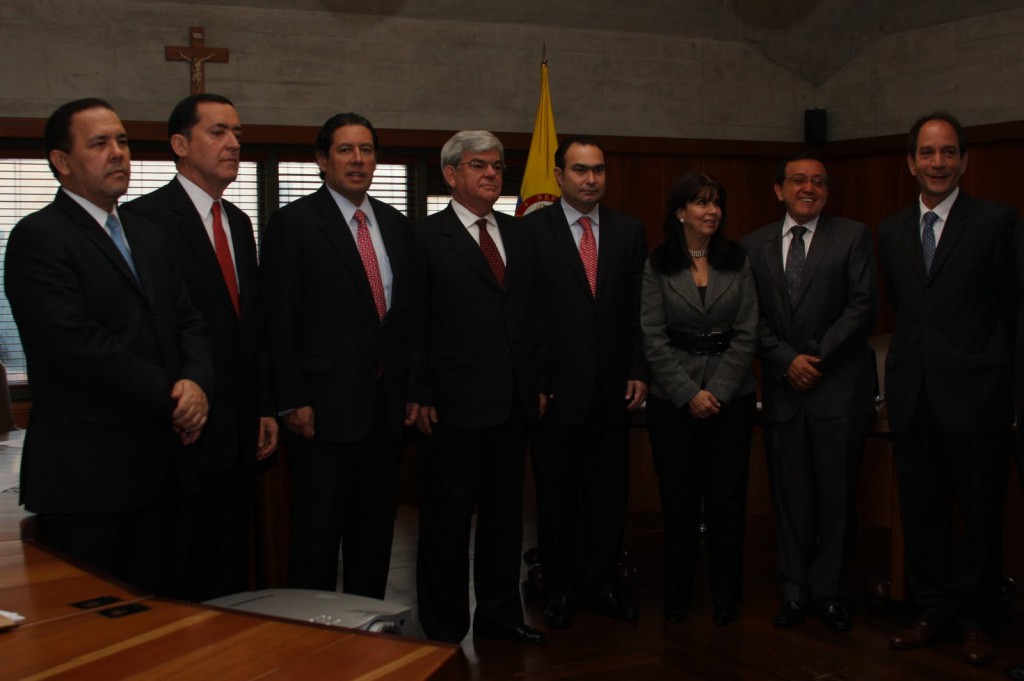 CUESTIONADOS