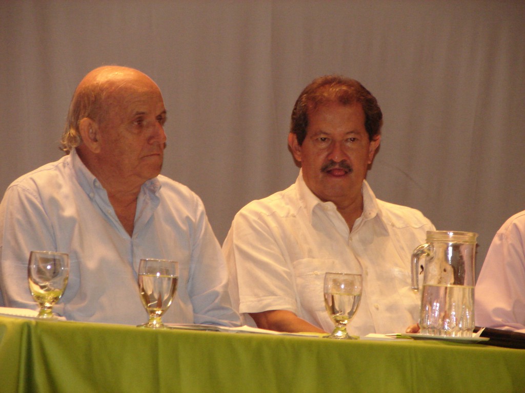 DOS CANDIDATOS