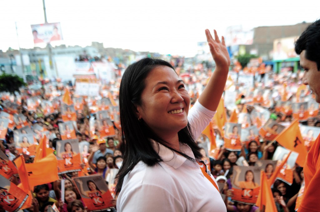 The presidential candidate for the "Fuerza 2011" party