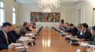 Sectores independientes anunciaron respaldar el proceso de paz que adelanta el Gobierno Nacional con las FARC. La reunión de la comisión asesora contó con la presencia del expresidente Pastrana, el [&hellip;]