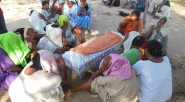 «Los Wayúu somos invisibles para el gobierno, mueren y mueren niños y no pasa nada, no hay agua y no pasa nada». &nbsp; «(…) un número significativo de niños y [&hellip;]