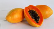 La papaína, una enzima abundante en esta fruta, ayuda a mejorar la digestión. Además, la papaya contiene fibras insolubles, lo que ayuda a regular el sistema digestivo. &nbsp; &nbsp; Sorprendentes [&hellip;]