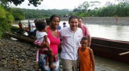 Ministro de Vivienda y Agua, Luis Felipe Henao Cardona, con las comunidades del Chocó que por primera vez tendrán agua Potable. El Ministro de Vivienda, Cuidad y Territorio, Luis Felipe [&hellip;]