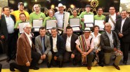 Tres jurados expertos en café fueron los encargados de evaluar los 150 lotes de los productores participantes, cuyas muestras fueron tomadas directamente desde los puntos de comercialización, que dio como […]