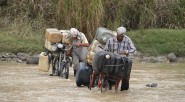 A pesar de cerrarse la frontera los contrabandistas de gasolina se las ingenian para traer el combustible venezolano a territorio colombiano. &nbsp; El 51% de los colombianos apoya el manejo [&hellip;]