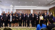 «Lleven a sus países la buena noticia de que, si todo marcha según lo pactado, en menos de seis meses todo nuestro hemisferio será una zona libre de guerras y [&hellip;]