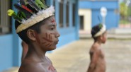 Este niño de Mitú, Vaupés, luce la indumentaria característica de las comunidades indígenas de la región. Los niños de ese olviado departamento reclaman de las autoridades nacionales mayor atención en [&hellip;]