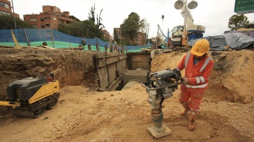 El gigante tubo con diámetros de entre 1.85 y 1.50 metros es el encargado de suministrar agua al 40% de Bogotá y de ahí la magnitud de esta obra, con [&hellip;]