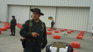 El presidente Santos al presentar al nuevo director de la Policía General Jorge Nieto, reconoció que el oficial debe recuperar la dignidad de la institución ante la ciudadanía y emprender […]