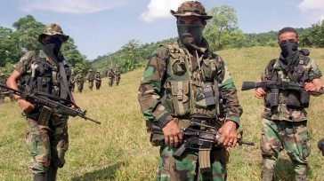 El paramilitarismo no es ningún fantasma invocado por la insurgencia. Ni una elucubración dilatoria  para postergar la paz. &nbsp; &nbsp; &nbsp; Es una realidad fehaciente que acaba de lanzar el [&hellip;]
