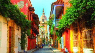 Cartagena sigue dando de que hablar en el marco del turismo internacional. Cada año supera la visita de nacionales y extranjeros. Cartagena es patrimonio de la humanidad.