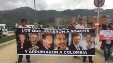 Los habitantes de Soacha culpabilizan del caos que viven a los cinco últimos presidentes de Colombia.         Cerca de un millar de  personas se concentraron  en inmediaciones […]