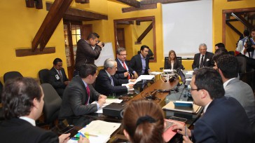 En materia de vivienda gratuita, Cundinamarca cuenta con cerca de 2.500 cupos, por lo que se requiere priorizar proyectos para reubicación de población vulnerable.         La Gobernación […]