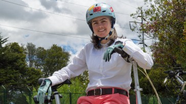 La profesora Mónica Dávila. Sin duda, el país registra un cambio en la incorporación de la bici como medio de transporte, pero persisten los problemas de planeación. &nbsp; &nbsp; &nbsp; [&hellip;]