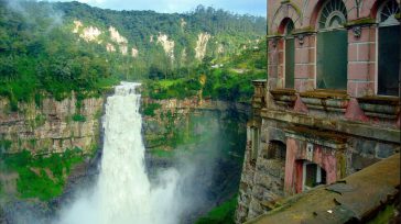 El Salto de Tequendama, escenario paisajístico da lugar al mito de Bochica, a la inundación de la Sabana de Bogotá y al origen del dios Cuchavira, como referente del respeto hacia [&hellip;]