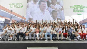 El Presidente Santos habló en Barranquilla con Jonathan y Oscar, estudiantes de Medicina e Ingeniería Eléctrica, respectivamente, que se beneficiaron del programa Ser Pilo Paga. Es otra forma se sembrar […]