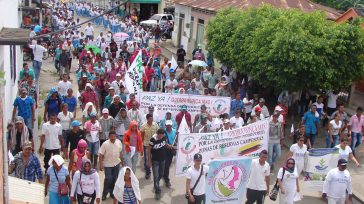 «¡Queremos la paz!, queremos la paz!, cientos de personas marcharon por la paz. El río humano que marcho por la tan anhelada paz, estaba conformado por grupos juveniles, campesinos, estudiantes […]