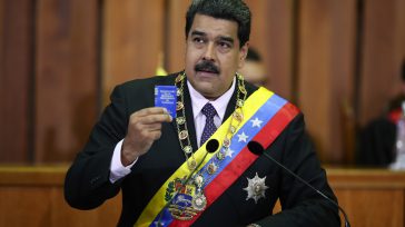 El presidente de Venezuela, Nicolás Maduro, ofreció este viernes a los presidentes de Estados Unidos y Colombia, Donald Trump y Juan Manuel Santos, el apoyo técnico y militar de Venezuela para luchar contra […]