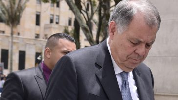 Preocupado se observa al exprocurador Alejandro Ordóñez, por todos los procesos que se le adelantarán de repetición, ante las absurdas decisiones que tomó con personas que no comulgaban en sus […]