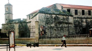       La Giraldilla, una bella historia de amor y símbolo de La Habana (Fotorreportaje)   Castillo de la Real Fuerza           Texto y fotos […]