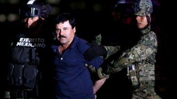 El Chapo, extraditado a Estados Unidos hace dos años, es considerado el capo narco más famoso del mundo desde la muerte del colombiano Pablo Escobar.           […]