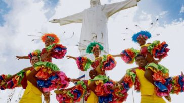 Hablar de Diciembre en Cali, la sucursal del cielo, la capital de la alegría, es hablar de rumba, de salsa, de feria, de la Feria de Cali.       […]