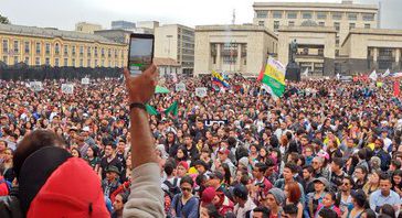 «Las marchas son expresión de una sociedad que se une para protegerse y enviar un mensaje a sus gobernantes»: Carlos Vives.   Colombia entra en un paro cívico nacional donde […]