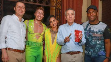 Philip Goldberg, embajador de Estados Unidos en Colombia, se declaró admirador de Cali su salsa. Con instrumento en manos de lado de los bailarines,(swing latino) cantante (Willy García) y anfitrión […]