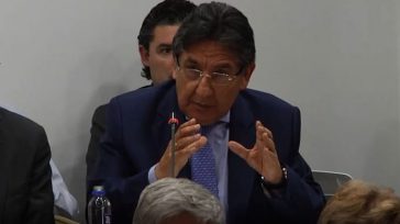 Néstor Humberto Martínez, se fue con todo contra la ex congresista Aida Merlano que la calificó mitómana.       Néstor Humberto Martínez, ex fiscal, la emprendió contra la ex […]