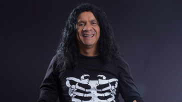 Juan Ricardo Lozano, abogado bogotano cumplirá 55 años. Ejerce el derecho, le fascina la comedia, actuó en la película en la cual los espectadores no sabían si reír o llorar. [&hellip;]