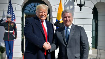 «Bueno, vas a tener que hacer aspersión. Si no haces aspersión, no podrás deshacerte de ellos», dijo Trump, a Duque, quien hizo una repentina visita a la Casa Blanca.   […]