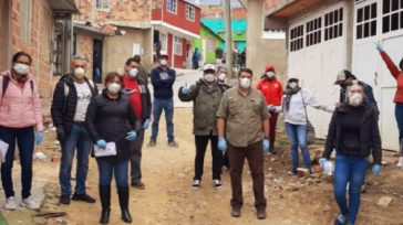 &nbsp; Los funcionarios y contratistas voluntarios de la Caja de la Vivienda Popular, listos para realizar la entrega de alimentos a familias vulnerables. &nbsp; &nbsp; &nbsp; Funcionarios y contratistas voluntarios [&hellip;]