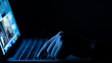 Los defraudadores se hacen pasar por organizaciones legítimas como la Organización Mundial de la Salud para hacernos pulsar enlaces o abrir archivos que instalarán malware y robarán información. &nbsp; &nbsp; [&hellip;]