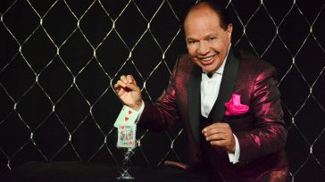 Con una presentación de smoking, con elegancia de artista, de Las Vegas o de los casinos europeos Gustavo Lorgia, le han visto los televidentes desde hace más de 30 años. [&hellip;]