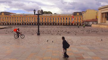 Sin prisa.       Textos y Fotos Vìctor Hugo Lucero Montenegro Primicia Diario La prisa se acabó. La bulla se silenció.Los problemas salieron a flote. La prepotencia y el […]