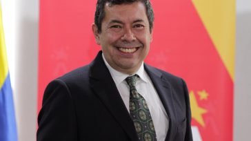 Ante la alcaldesa Mayor de Bogotá, Claudia López, se posesionaron los alcaldes de las localidades de Usaquén, Chapinero, Usme, Bosa, Kennedy, Fontibón, Engativá, Suba, Barrios Unidos, Teusaquillo, y  La Candelaria [&hellip;]