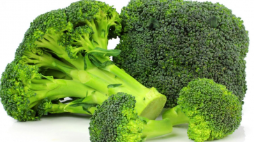 Brócoli &nbsp; &nbsp; La alimentación es una de las armas más poderosas que tenemos para combatir enfermedades que afectan nuestra salud física y mental. Así que nuestro chef Camilo Rico [&hellip;]