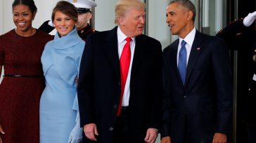 El expresidente de Estados Unidos Barack Obama dijo que la gestión de la pandemia del coronavirus de su sucesor, Donald Trump, ha sido «un desastre caótico absoluto».Donald Trump, le respondió afirmando  [&hellip;]