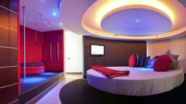 En verdad esos no eran los motivos, porque se trataba de dos enamorados que no tienen razón, que se dejan llevar por el instinto, que no conocen la urbanidad de [&hellip;]