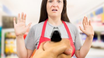 Mientras que buena parte de los habitantes en Colombia están en cuarentena por la pandemia, la delincuencia hace de las suyas en los diferentes hogares. &nbsp;