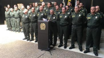 El coronel Carlos Alberto Ruiz Reyes, habría viajado a Estados Unidos cuando el gobierno había  dispuesto que a partir del 16 de marzo las autorizaciones de comisiones al exterior, con o sin [&hellip;]