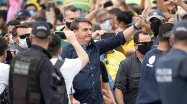 Jair Bolsonaro desafiaba al coronavirus, participaba en  manifestaciones  de seguidores, en la que se mezclaba  entre la multitud ignorando de nuevo las recomendaciones para evitar ser contagiado por el virus […]