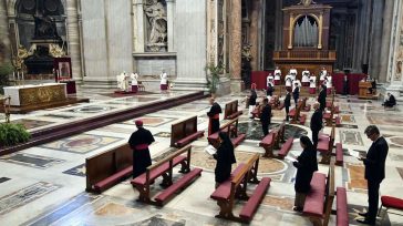 La distancia social debe aplicarse en los templos. Máximo se autorizará la entrada de 50 personas.  &nbsp; &nbsp; «Según la resolución que recibimos de parte del Ministerio de Salud, se [&hellip;]