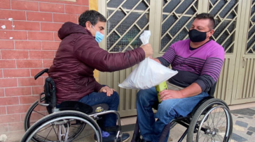 Jairo Clopatofsky, Alto Consejero para la Discapacidad, lleva personalmente las ayudas. &nbsp; Orbedatos Agencia de Noticias Luego de la firma del convenio entre la Confederación Nacional de Empresas de Vigilancia [&hellip;]