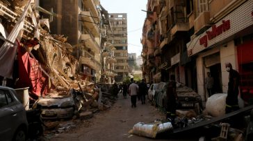 La capital libanesa estará dos semanas en estado de emergencia, según determine el gobierno.Muchos edificios y casas quedaron destruidos y, de acuerdo con Abboud, habría hasta 300 mil personas que se quedaron sin hogar. [&hellip;]