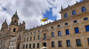 La Alcaldía de Bogotá invita hoy a la ciudadanía a reconocer la historia y los motivos por los que #BogotáNoSeRinde, convocando la esperanza y abrazando de manera solidaria y sentida a […]