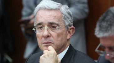 El senador Álvaro Uribe inició su reclusión en la hacienda El Ubérrimo por mandato de la Corte Suprema de Justicia.  &nbsp; &nbsp; Javier Sánchez Orbedatos La Corte Suprema de Justicia de Colombia ordenó [&hellip;]