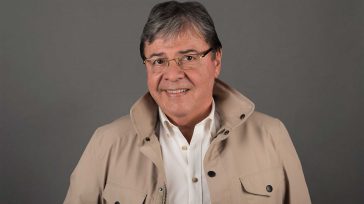 El ministro de la Defensa Carlos Holmes de Trujillo, se encuentra entre dos alternativas, renunciar como consecuencia de la brutalidad policíaca o para aspirar a ser el candidato presidencial del [&hellip;]