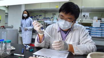 El kit de prueba rápida ha sido validado por un exhaustivo estudio clínico realizado por el Hospital de la Universidad Nacional de Taiwan. (Foto de CNA)       Jaushieh Joseph […]