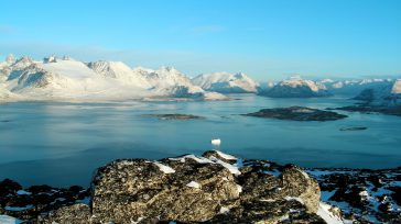 La enorme capa de hielo del Ártico se desintegra. La última prueba es la rotura de un gran bloque helado de 113 kilómetros cuadrados que se ha desprendido al norte de […]